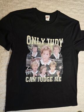 Black Graphic Tee - 'Only Judy Can Judge Me' Size M